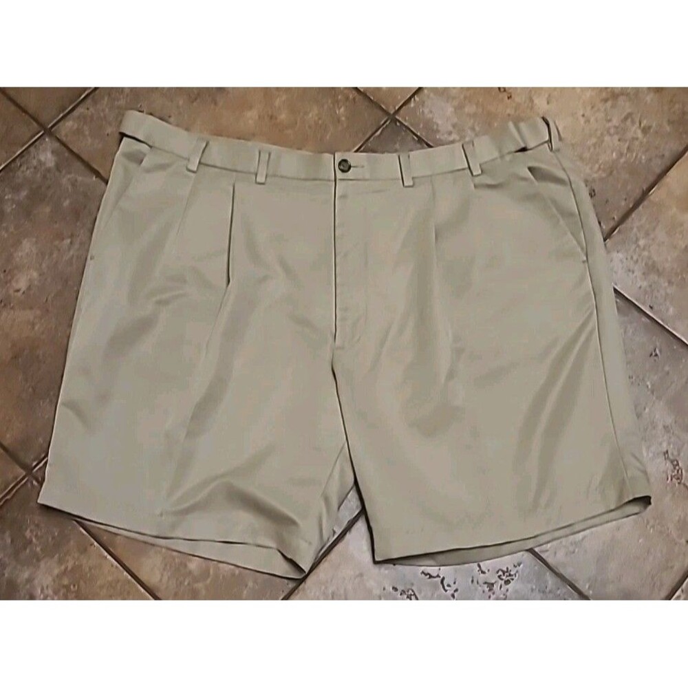 Roundtree & Yorke Big Men's Tan Pleated Shorts Size 46, W/ Expander Waist
